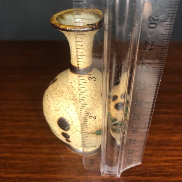 Beautiful Hand Painted Pottery Vase Signed 4” - Picture 7 of 10